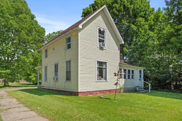 303 S Rowland Street, Cassopolis, MI 49031