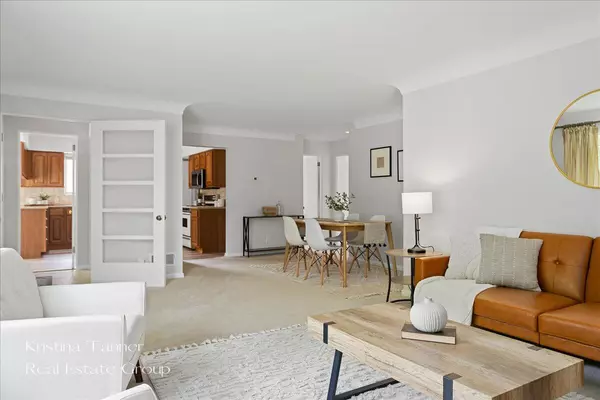 207 Westmont NW Drive, Grand Rapids, MI 49504