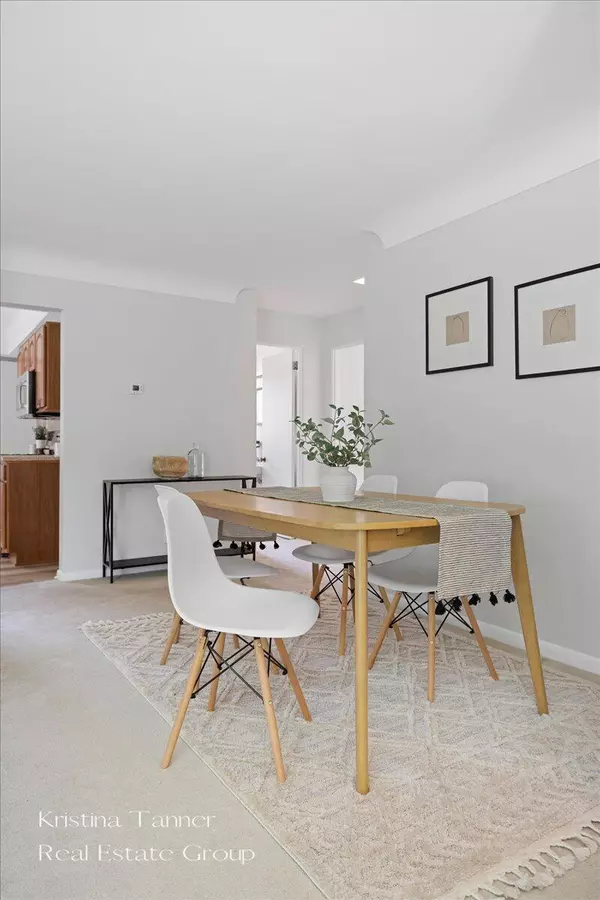 207 Westmont NW Drive, Grand Rapids, MI 49504