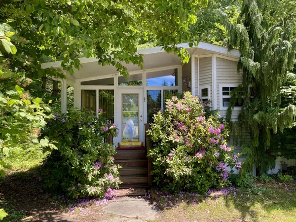 6473 Blue Star Highway #109, Saugatuck, MI 49453