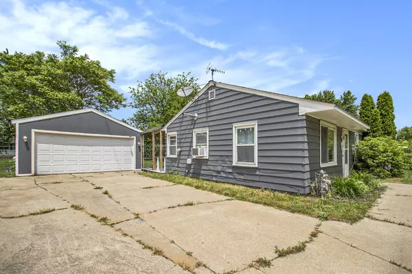 Albion, MI 49224,1309 Cooper Street