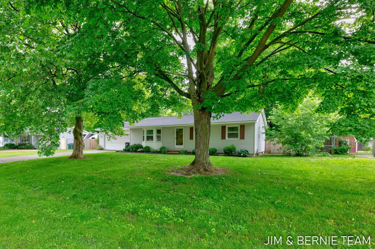 Jenison, MI 49428,7928 Hearthway Avenue