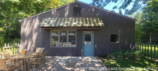 3383 Blue Star Highway, Saugatuck, MI 49453