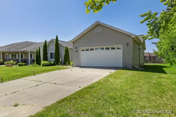 Mount Pleasant, MI 48858,1228 Buckingham Place
