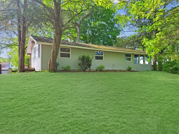 1734 Manitou Lane, Middleville, MI 49333