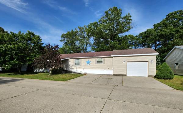 1866 Muirfield Way,  Muskegon,  MI 49442