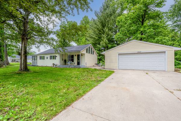 5347 Marquette Drive, Coloma, MI 49038