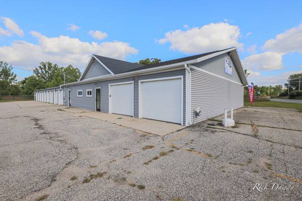 725 S 3rd Avenue, Big Rapids, MI 49307