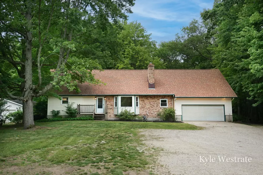 14711 State Road, Spring Lake, MI 49456