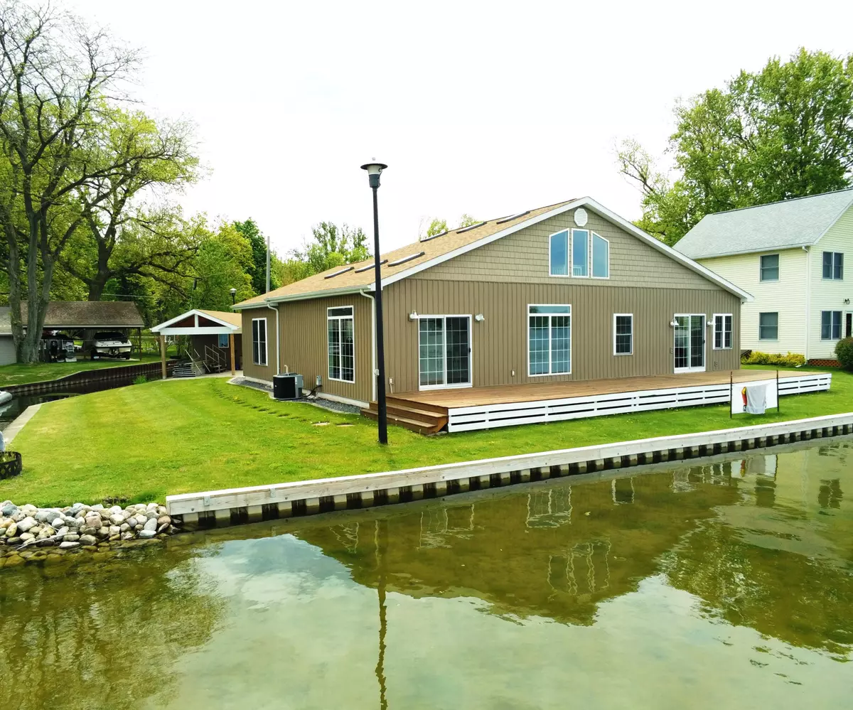 Quincy, MI 49082,216 Sandalwood Drive