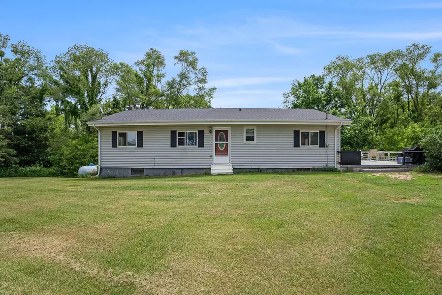 4205 Burtch Road, Grass Lake, MI 49240