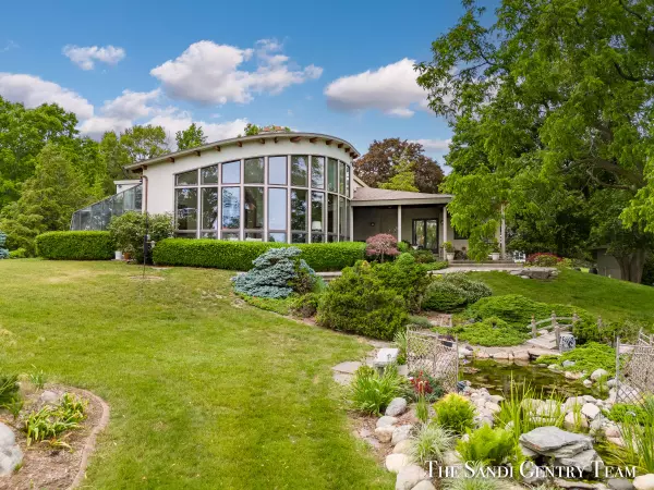 Spring Lake, MI 49456,14134 Garfield Drive