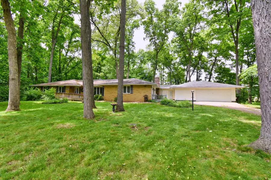 70774 Brande Creek Drive, Edwardsburg, MI 49112