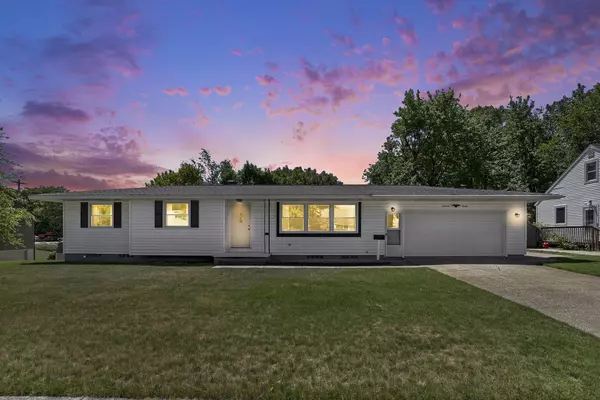 Grand Haven, MI 49417,1420 Waverly Avenue