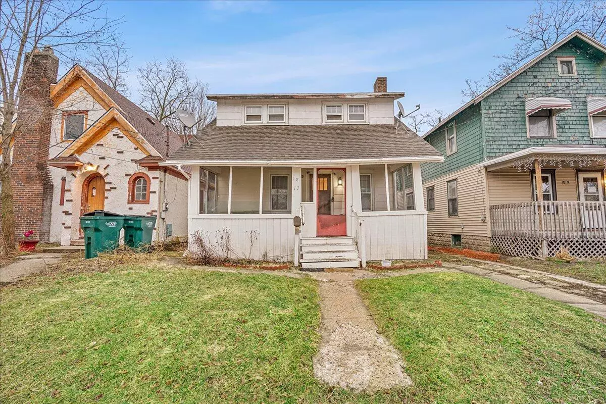 Lansing, MI 48910,1817 Maplewood Avenue