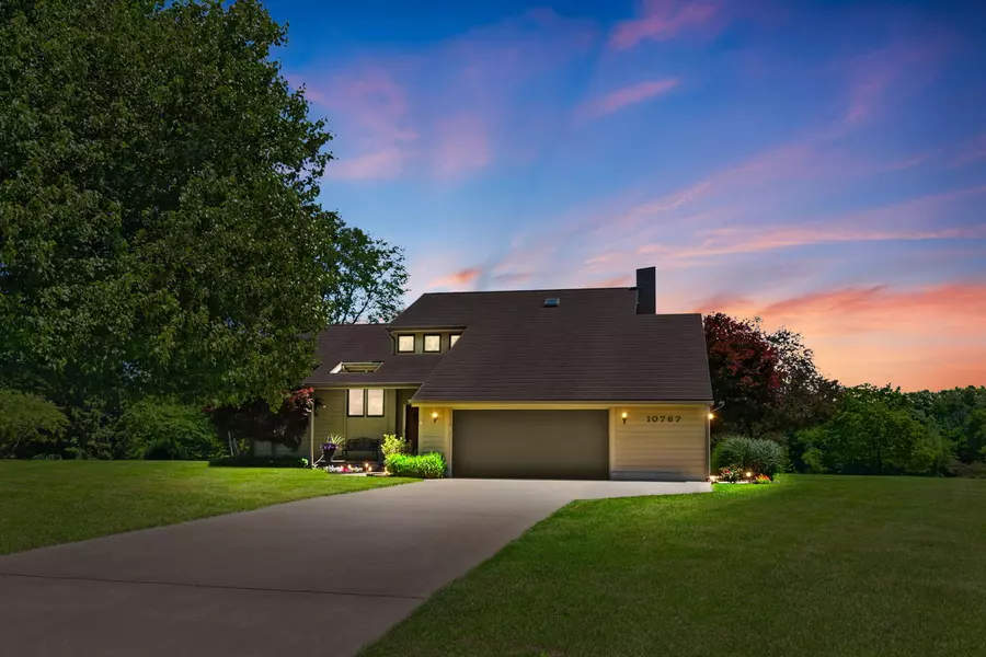 10767 Meadowbrook Court, Berrien Springs, MI 49103