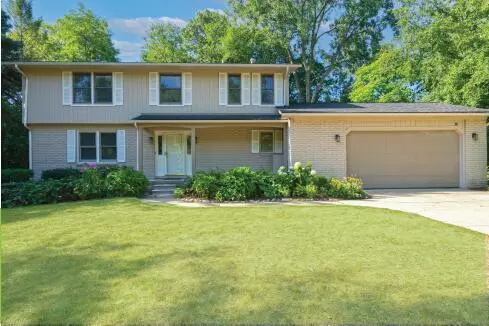 1990 Squirrel Valley Drive, Bloomfield Hills, MI 48304