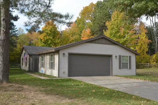 Paw Paw, MI 49079,55350 Sand Pines Circle