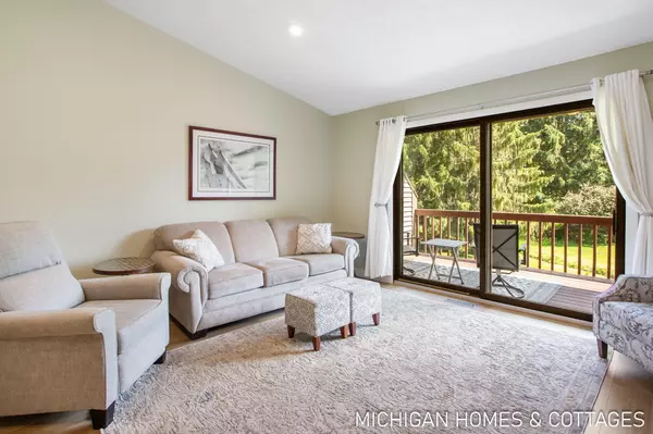 603 Spring Lane Holland, MI 49423