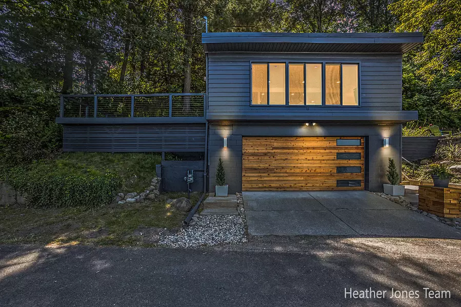 761 E Baldwin Lake Drive, Greenville, MI 48838