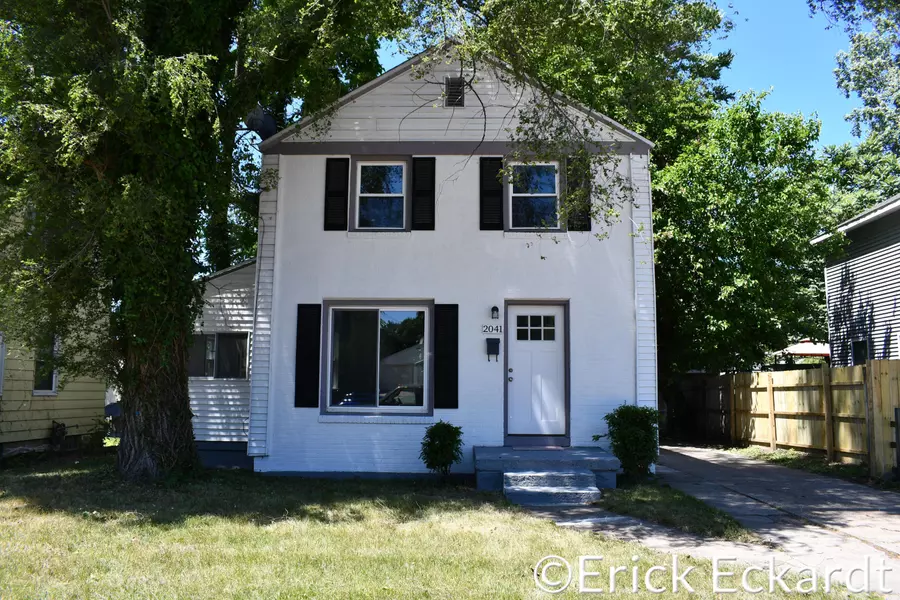 2041 Kalamazoo SE Avenue, Grand Rapids, MI 49507
