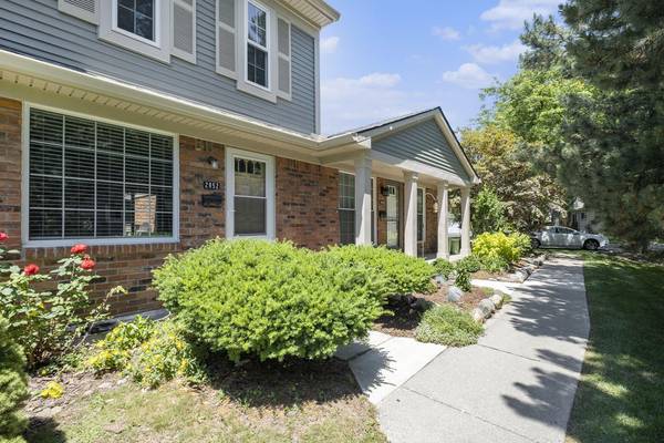 2952 W Whittier Court, Ann Arbor, MI 48104