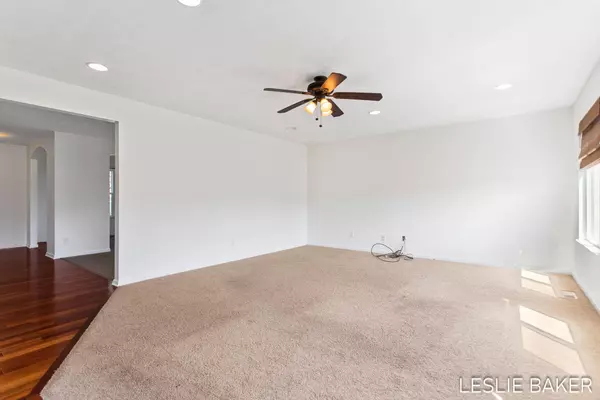 8616 Suntree Drive Zeeland, MI 49464