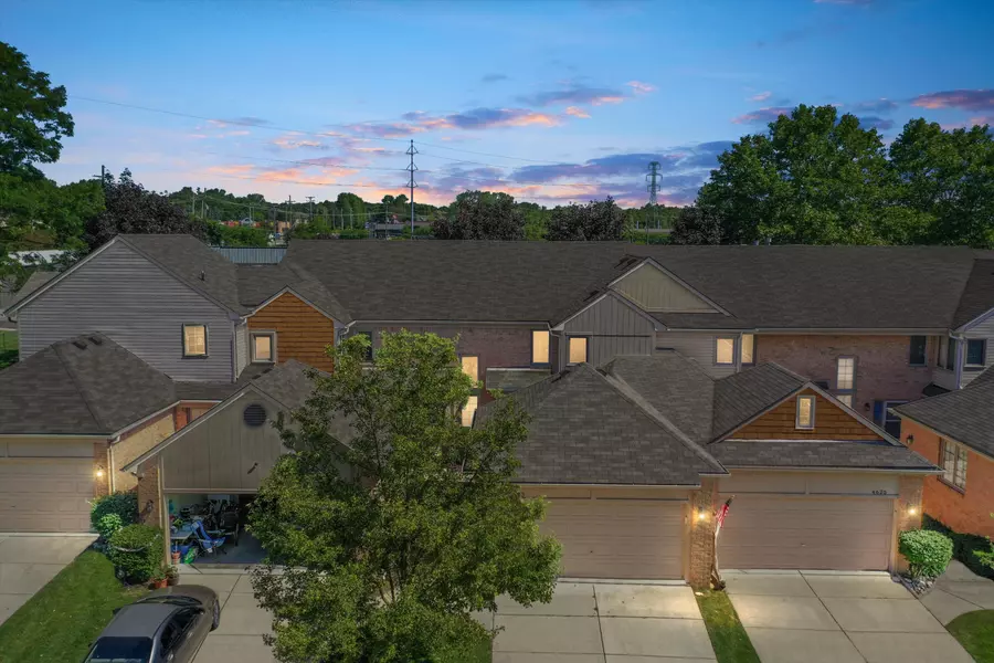 4623 Royal Cove Drive, Utica, MI 48316