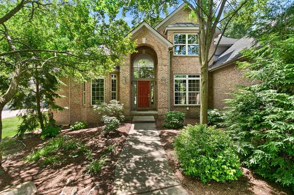 4262 Lake Forest W Drive, Ann Arbor, MI 48108