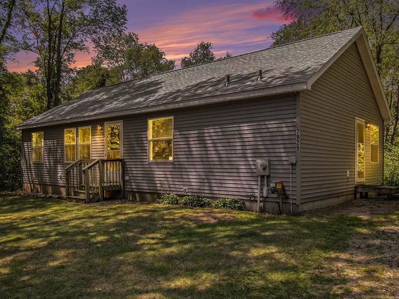7929 48th Street, Augusta, MI 49012