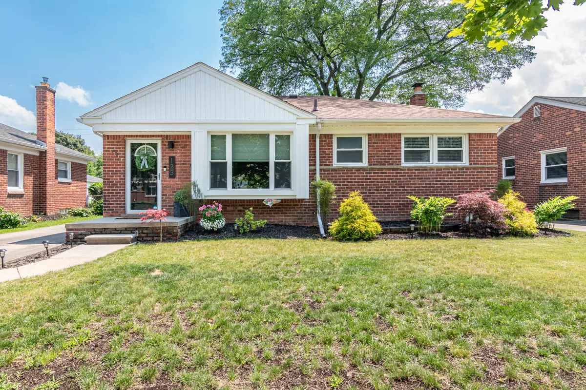 Royal Oak, MI 48073,123 Jeffrey Avenue