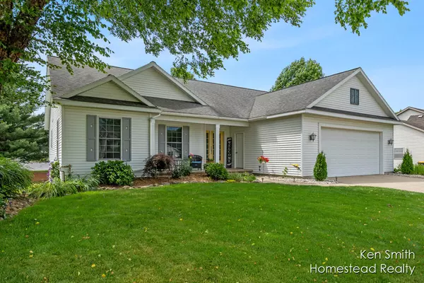 7119 Pine Oak Lane, Hudsonville, MI 49426