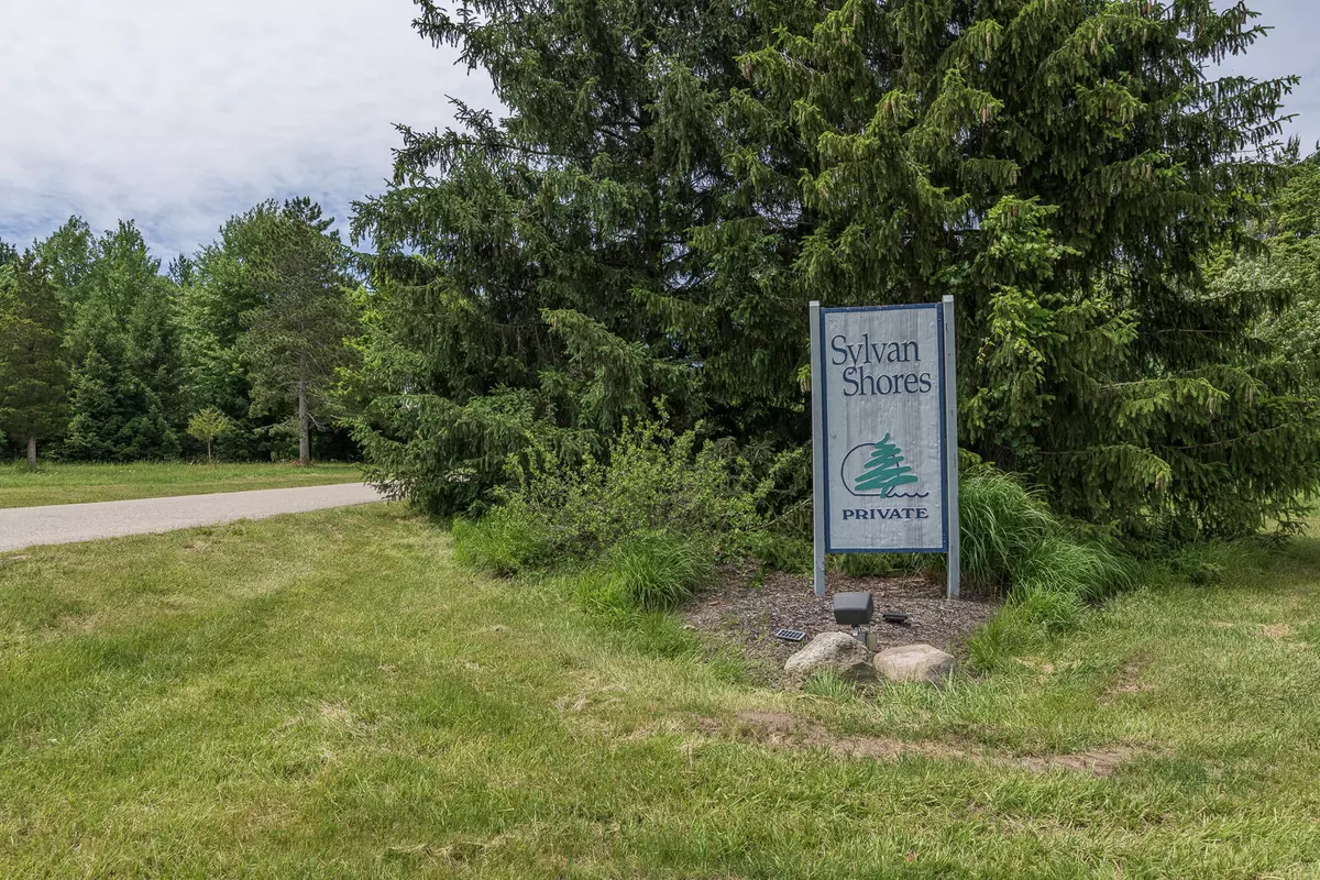 South Haven, MI 49090,Lot 11 Creekwood Drive