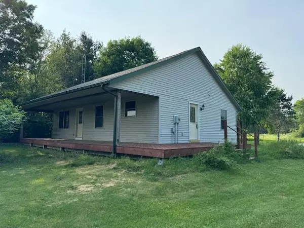 5715 W 72nd Street, Fremont, MI 49412