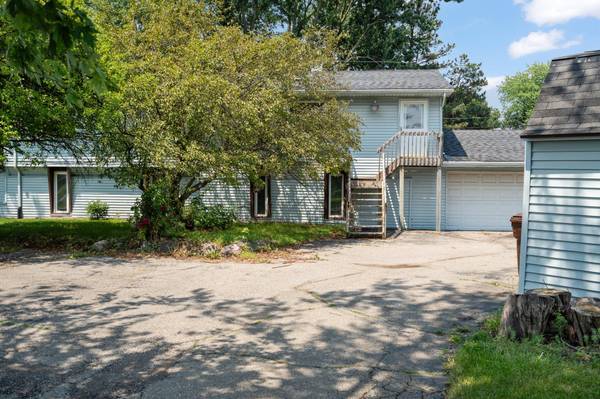 12980 Luick Drive, Chelsea, MI 48118