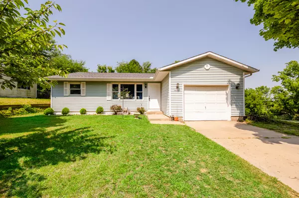 Eau Claire, MI 49111,7418 Aumack Drive