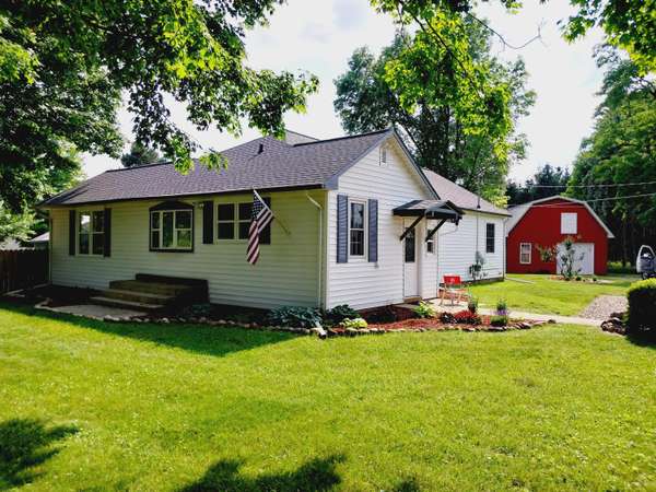 7593 N 28th Street, Richland, MI 49083