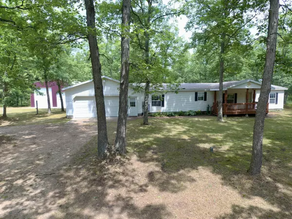 10297 S M-37, Baldwin, MI 49304