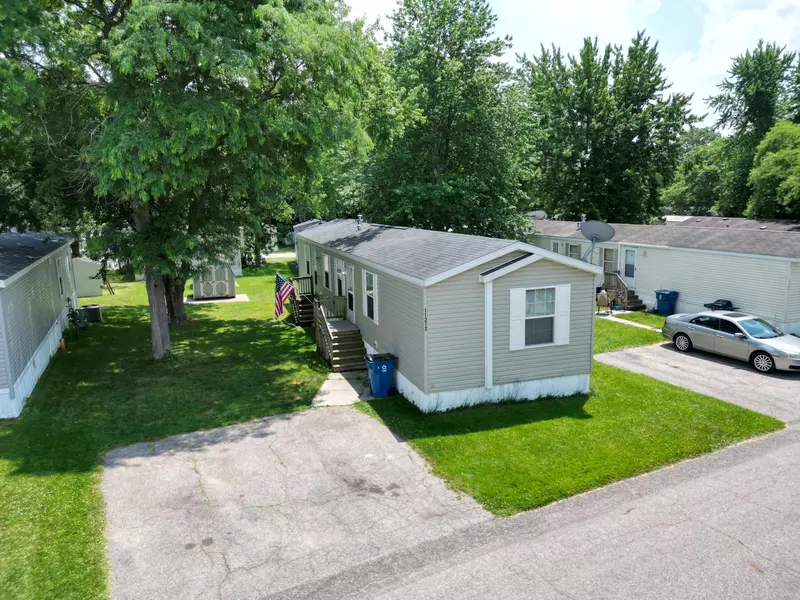 11372 Maple Court, Allendale, MI 49401