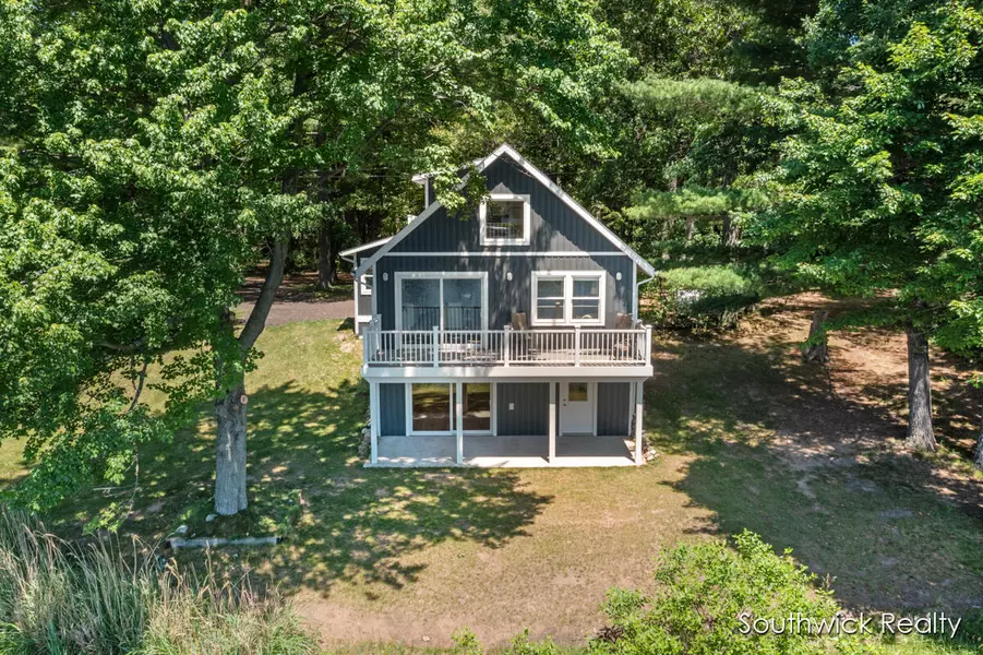 13264 Ungrey NE Drive, Gowen, MI 49326