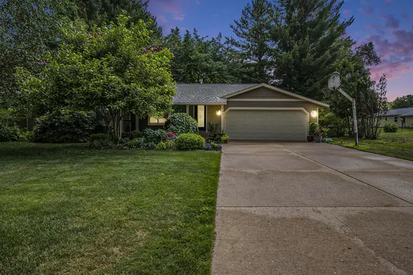 Ada, MI 49301,440 Adapointe SE Drive