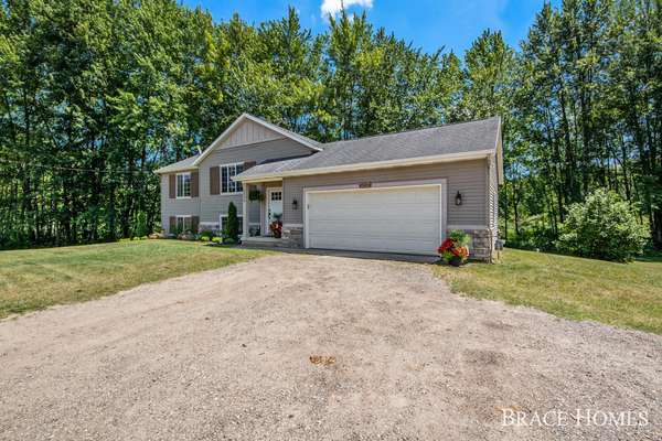 Dorr, MI 49323,2230 138th Avenue