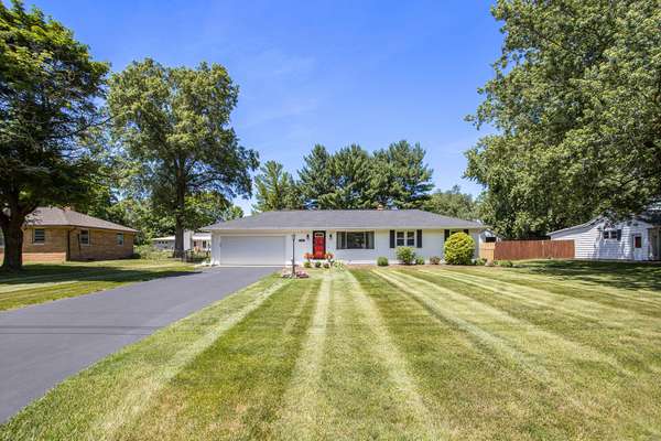 Richland, MI 49083,8351 Bluebird Avenue