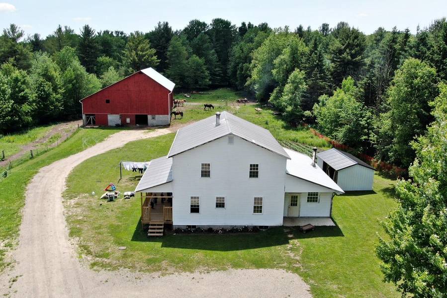 19697 Pierce Road, Stanwood, MI 49346