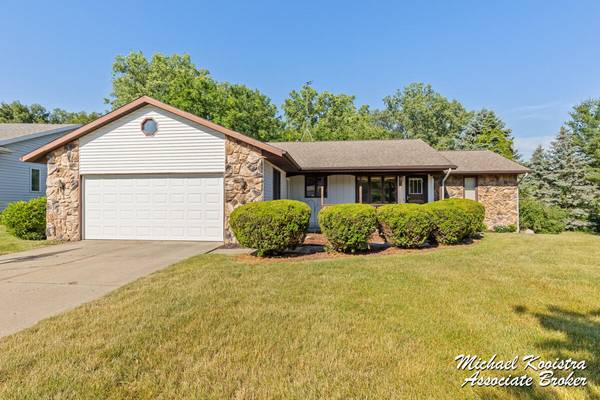 5899 Stonyhill SE Lane, Kentwood, MI 49508