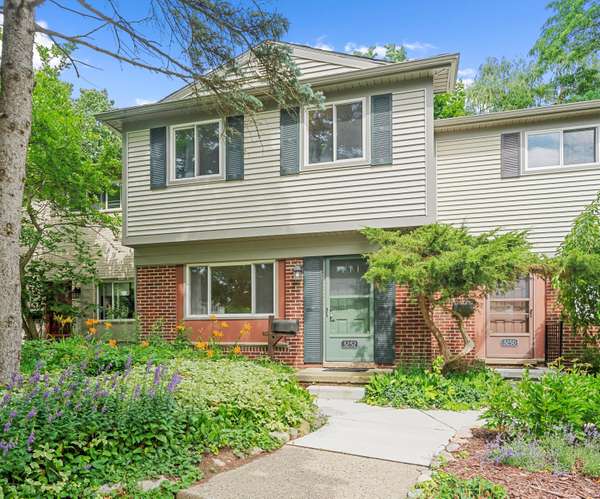 3252 Williamsburg Road, Ann Arbor, MI 48108