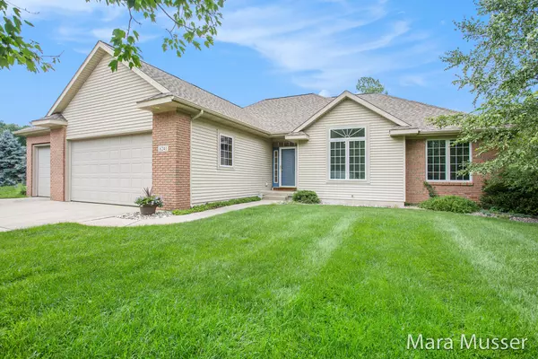 Alto, MI 49302,8241 Tipperary SE Trail