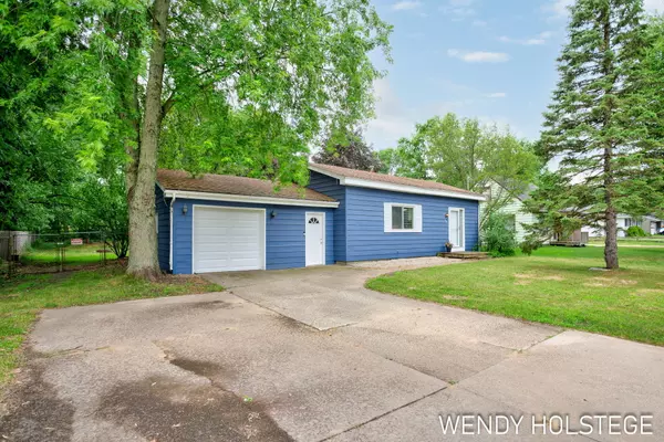 Holland, MI 49424,718 Riley Street