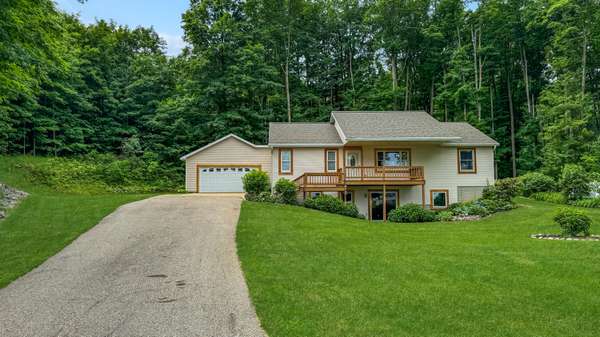 5225 W Geers Road, Mcbain, MI 49657