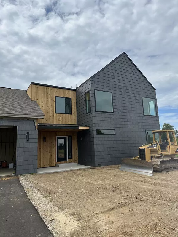 4569 Giles NE Avenue,  Ada,  MI 49301